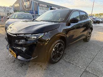 Alfa Romeo Junior Elettrica 54 kWh 115KW Clima Navi Camera DNA NAP picture 5