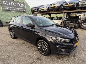 Coche accidentado Fiat Tipo 1.5 Hybrid 96KW Autom. Clima Navi Street NAP 2022/10