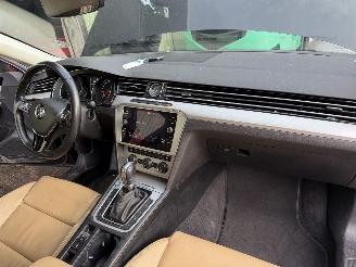 Volkswagen Passat 1.6 TDI 88KW DSG Clima Navi Comfortline picture 6