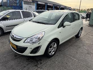 Opel Corsa 1.2 -16V 63KW Airco Navi Berlin 5-Drs NAP picture 2