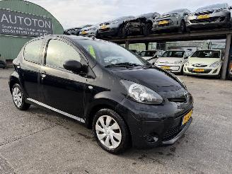 Schadeauto Toyota Aygo 1.0 VVT-I 50KW Airco 5-Drs Now NAP 2014/1