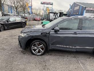 Volkswagen Tiguan 1.4 TSI 110KW eHybrid DSG R-Line Pano Clima Navi 360 Camera  Business picture 22