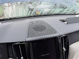 Volvo Xc-60 2.0 B4 145KW Autom. Pano Clima Navi Hud Ultimate Bright NAP picture 12