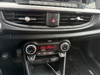 Kia Picanto 1.0 DPI 49KW GT-Line Clima Navi Leer Camera Led Xenon NAP picture 10