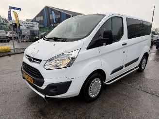 Ford Transit 2.2 TDCI 74KW 9-Pers Airco Navi L1H1 picture 5