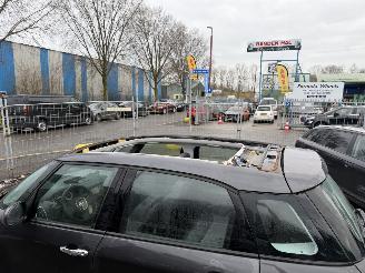 Fiat 500L 1.4-16V 70KW Lounge Clima Pano picture 17