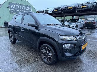 skadebil auto Dacia Spring 27 kWh Clima Navi Camera Led Expression NAP 2023/9