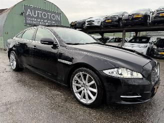 krockskadad bil auto Jaguar XJ 3.0 V6D 202KW Autom. Pano Clima Navi Leer Premium Luxury NAP 2013/5