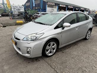 Toyota Prius 1.8 Hybrid 73KW Autom. Clima Navi Camera HUD Dynamic picture 2
