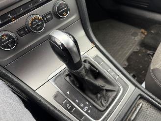 Volkswagen Golf 1.6 TDI 81KW DSG Navi Clima Comfortline picture 10