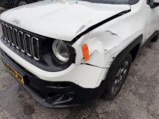 Jeep Renegade 1.4 MultiAir 103KW Clima Navi Pano Longitude picture 18