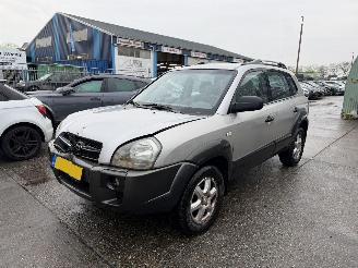 Unfallwagen Hyundai Tucson 2.0 104KW Airco Active NAP 2005/4