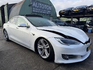 Avarii autoturisme Tesla Model S 75 Base 235KW Pano Clima Navi Led Facelift NAP 2017/12
