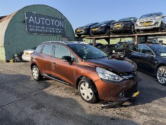 skadebil auto Renault Clio 1.2 88KW Autom. Clima Navi Dynamique NAP 2014/8