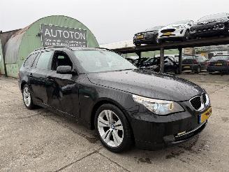 krockskadad bil auto BMW 5-serie 520i 125KW Autom. Clima Navi Xenon Business Line Edition II 2009/4