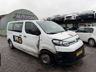skadebil auto Citroën Jumpy E 50kWh 100KW Autom. 9-Pers Clima Navi M NAP 2021/10