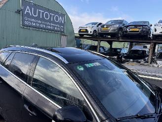 Volvo V-60 2.4 D6 AWD PHEV Autom. Clima Navi Schuifdak Summum Camera picture 18