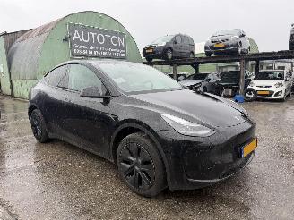 Damaged car Tesla Model Y 75 kWh Long Range RWD 258KW Pano Clima Navi NAP 2024/12