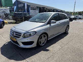 skadebil auto Mercedes B-klasse 250 Autom. 155KW Prestige Clima Navi Led Camera 2015/5