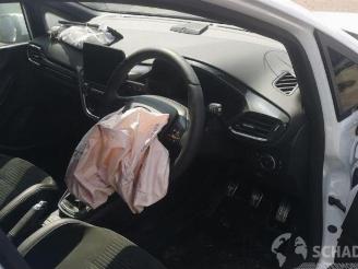 Ford Fiesta  picture 3