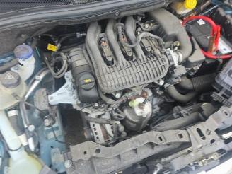 Peugeot 2008 2008 (CU), MPV, 2013 / 2019 1.2 Vti 12V PureTech picture 6