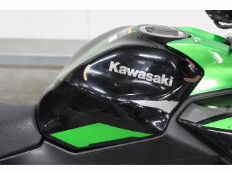 Kawasaki Z 650 rijdbare schade picture 6