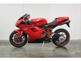 krockskadad bil motor Ducati 848 Lichte rijdbare schade 2008