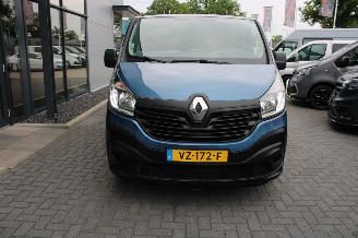 Renault Trafic 1.6 dCi T27 L1H1 Turbo2 Energy airco navi 3 zits zijschade picture 9
