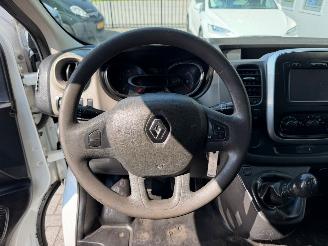 Renault Trafic  picture 9