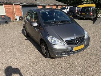 krockskadad bil auto Mercedes A-klasse 160 BLUE  EFFICIENCY 2012/4