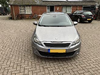 krockskadad bil auto Peugeot 308 1.6 2015/12