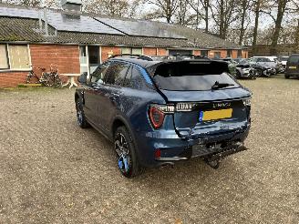 Vaurioauto  passenger cars Lynk & Co 01  2022/10