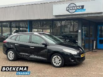 Coche accidentado Renault Mégane Estate 1.4 TCe Parisienne Navigatie Clima PDC 2012/5