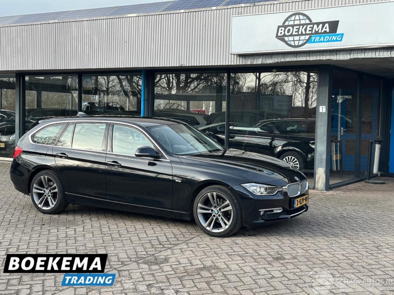 BMW 3-serie 316i High Executive Navigatie Cruise PDC Automaat