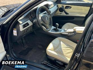 BMW 3-serie 325xi 218PK High Exe 4X4 Leer Automaat Open-Dak Keylss Navigatie picture 7