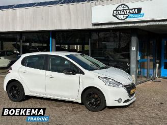 škoda osobní automobily Peugeot 208 1.2 e-VTi Active Automaat Navigatie Climate 2014/1
