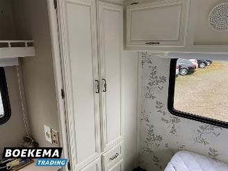 Chevrolet  Urbano 6.5d V8 200pk Airco Zonnepanelen Schotel Automaat picture 36