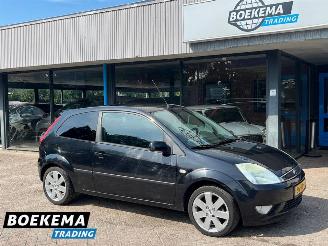 Tweedehands auto Ford Fiesta 1.3 Futura Airco Trekhaak 2005/5
