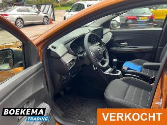 Dacia Sandero 1.0 TCe 90 Comfort Navigatie Cruise Climate picture 16