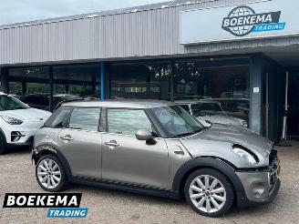 uszkodzony samochody osobowe Mini Cooper Mini 1.5 Chili Led Keyless Climate Navi Cruise PDC 2017/6