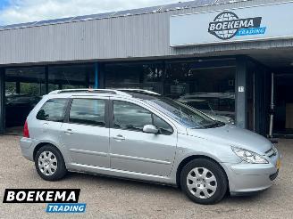 skadebil auto Peugeot 307 2.0 HDi Climate Cruise Glazen dak Trekh. 2005/4