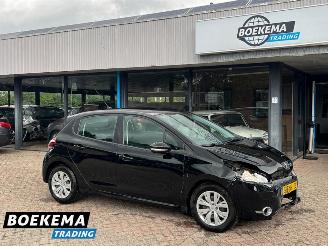 Peugeot 208 1.2 e-VTi Envy Aut Navi Clima Cruise PDC picture 1