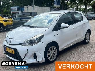 Toyota Yaris 1.5 Full Hybrid Aspiration Climate Cruise Navi Camera picture 4