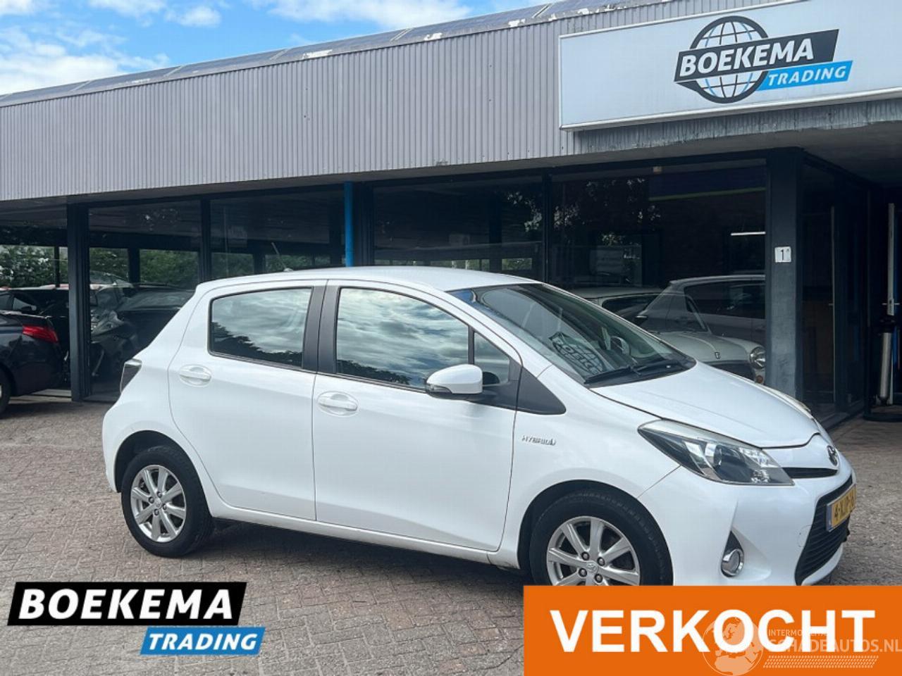Toyota Yaris 1.5 Full Hybrid Aspiration Climate Cruise Navi Camera