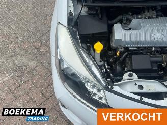 Toyota Yaris 1.5 Full Hybrid Aspiration Climate Cruise Navi Camera picture 10
