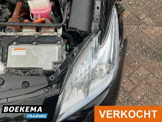 Toyota Prius 1.8 Comfort Xenon Keyless Navi Climate Cruise picture 10