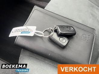 Toyota Prius 1.8 Comfort Xenon Keyless Navi Climate Cruise picture 30