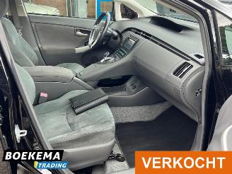 Toyota Prius 1.8 Comfort Xenon Keyless Navi Climate Cruise picture 21