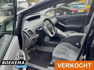 Toyota Prius 1.8 Comfort Xenon Keyless Navi Climate Cruise picture 16