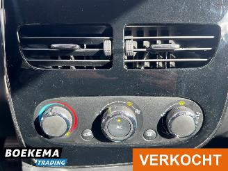 Renault Clio 0.9 TCe Expression Cruise Climate Navi picture 26